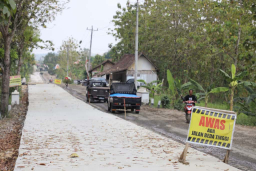 Gubernur Jateng Tinjau Perbaikan Jalan Todanan–Ngawen, Anggaran Capai Rp15,3 Miliar