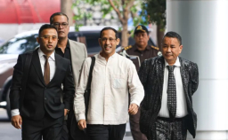 Hotman Paris Bela Nadiem: Tak Ada Uang Masuk dari Proyek Chromebook