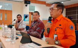 BPBD Jatim Ingatkan 38 Kabupaten/Kota Siaga Cuaca Ekstrem, Semua Daerah Diminta Tak Lengah