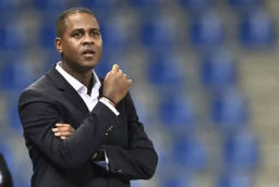 Kluivert Bungkam Soal Ridho dan Hubner, Fokus Turunkan Skuad Terbaik Hadapi Irak