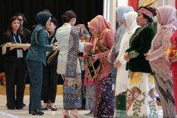 Nawal Arafah Yasin Raih Penghargaan Nasional Bunda PAUD 2025