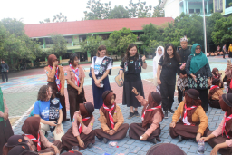 Surabaya Jadi Kota Percontohan Program Sekolah Cerdas Plastik