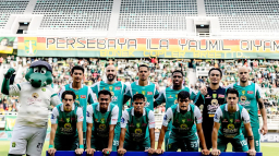 Persebaya Berjaya di GBT, Persijap Dipukul Telak Empat Gol Tanpa Balas