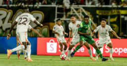 Laga Sarat Drama, Persebaya dan Borneo FC Berbagi Poin