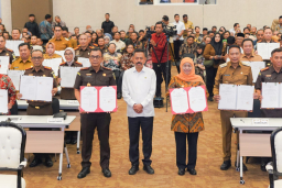 Pemprov Jatim–Kejati Teken MoU, Pidana Kerja Sosial Disiapkan Jadi Instrumen Pemulihan