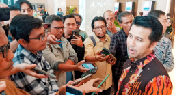 Pemprov Jatim Petakan Kendala Pencairan SPPG, Wagub Emil: Tidak Semua Berhenti Operasi