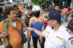 Dishub Surabaya Tertibkan Jukir Liar dan Parkir Sembarangan di Pusat Kota