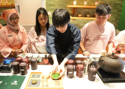 Kamogawa Matcha Hadirkan Napas 400 Tahun Tradisi Urasenke Kyoto ke Surabaya