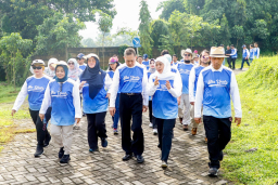 Khofifah Dorong IKA UNAIR Selaraskan Program Alumni dengan Agenda Nasional