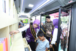 Bus Pintar Resmi Meluncur, Jateng Perluas Akses Literasi Jemput Bola