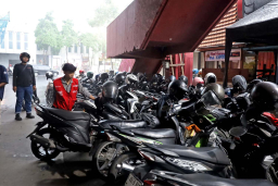 Pemkot Surabaya Mulai Terapkan Parkir Digital di Zona 1