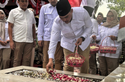 Ziarah ke Makam Bung Tomo, Gerindra Surabaya Teguhkan Jati Diri Pejuang Politik
