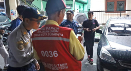Pemkot Surabaya Targetkan Seluruh Parkir TJU Non-Tunai Akhir Februari 2026