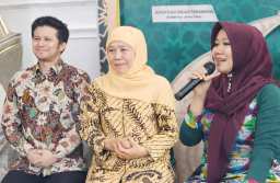 Satu Tahun Konsistensi Khofifah-Emil, Lia Istifhama: Potret Kepemimpinan Paripurna di Jawa Timur