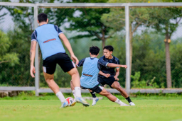 Persebaya Panaskan Persaingan Bek Kanan, Tavares Tekankan Pentingnya Kompetisi Internal