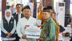 Pemprov Jatim Kucurkan Bantuan Rp7,6 Miliar bagi Masyarakat Gresik