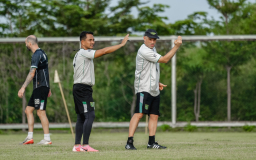 Persebaya Berpacu dengan Waktu, Tavares Fokus Pulihkan Kondisi Pemain Jelang Hadapi Persita