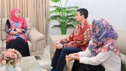 Khofifah Syukuri Kepulangan Dua Mahasiswa Jatim dari Iran
