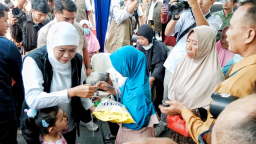 Pasar Murah ke-56 Digelar di Surabaya, Khofifah Turun Langsung Jaga Stabilitas Harga