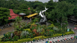 Dishub Surabaya Siapkan Skema Parkir dan Shuttle Bus Antisipasi Lonjakan Pengunjung Lebaran di Kebun Binatang Surabaya