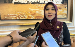 Lia Istifhama Tegaskan Pembatasan Medsos Anak Mulai Berlaku 28 Maret 2026