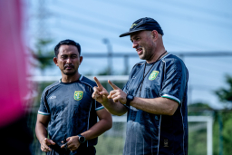 Misi Bangkit Persebaya di Derbi Suramadu, Tavares Fokus Benahi Mental dan Finishing