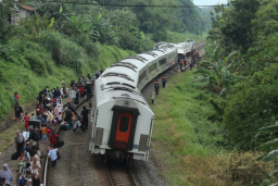 KA Bangunkarta Anjlok di Bumiayu, KAI Lakukan Rekayasa Perjalanan dan Siapkan Bus Pengganti