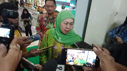 Khofifah Hormati Proses Hukum Kasus Kadis ESDM Jatim