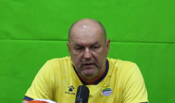 PERSIB Siap Tempur, Bojan Hodak Waspadai Kekuatan Dewa United