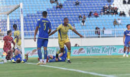 Kick-off Dimajukan, Duel PERSIB vs Arema FC Digelar Sore Hari di GBLA