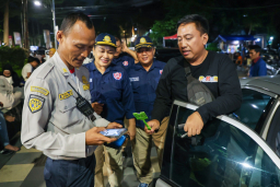 Pemkot Surabaya Percepat Digitalisasi Parkir, 616 Jukir Terintegrasi Sistem Non Tunai