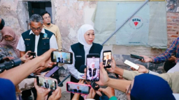 Pemprov Jatim Terapkan WFH, Khofifah Tekankan Disiplin ASN dan Efisiensi Energi