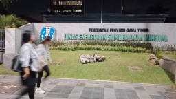 Kejati Jatim Geledah Kantor ESDM, Usut Dugaan Pungli Perizinan