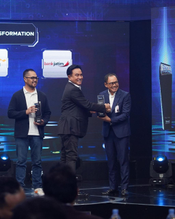 Sukses Lakukan Transformasi JConnect, Bank Jatim Raih Penghargaan dalam Ajang Digital Innovation Award 2026
