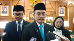 Khofifah Kukuhkan Shodiqin Pimpin BKKBN Jatim, Fokus Perkuat Program Keluarga dan Tekan Stunting
