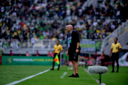 Persebaya Tutup Musim dengan Pesta Gol, Tavares Tetap Soroti Mental Pemain