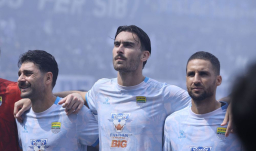 Jung Siap Ledakkan Persija, Striker Prancis PERSIB Tebar Ancaman di Samarinda