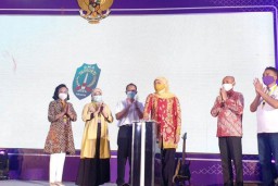 Gubernur Jatim Resmikan Rebranding SMA Tri Murti