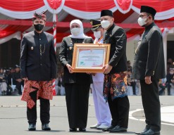 Pemkot Surabaya Sabet Peringkat Pertama ASN Achievement Award