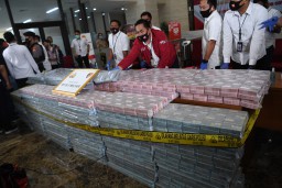 Penipuan Ventilator Covid-19, Tiga Pelaku Ditangkap, Sita Uang Rp 58 M