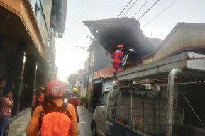 Angin Kencang Rusak Belasan Rumah di Surabaya, BPBD Lakukan Mitigasi Cepat