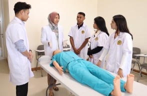 Fakultas Kedokteran Untag Surabaya Resmi Dibuka: Fokus pada Penanganan Penyakit Pernapasan