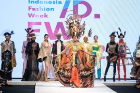 Wamenparekraf Dorong Pelaku Industri Fesyen Perkuat Aspek Digital
