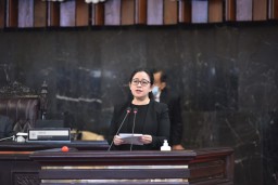 DPR Bersama Pemerintah Bahas  KEM-PPKF 2021