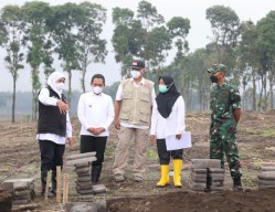 Khofifah: Pengerjaan Huntara Terdampak APG Patut Mendapat Apresiasi