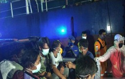 Mesin Macet, Kapal Bunga Rosia Tenggelam