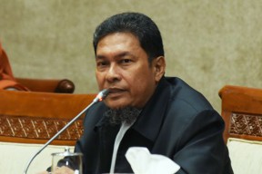 DPR: Jangan Bebani Rakyat dengan Beragam Pajak