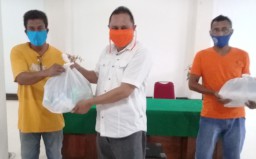 Bantu Pemkot Ambon, Gereja Bethania Bagikan Sembako