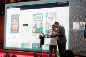 Semua Guru di Surabaya Didorong Menulis Buku