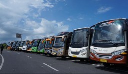 Sambut New Normal Pariwisata, Puluhan Bus Panasi Mesin